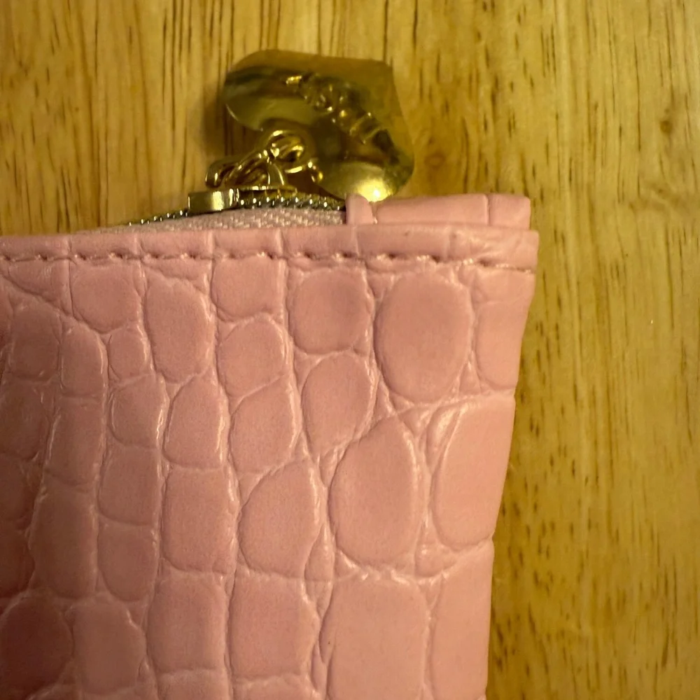 💙4/$20 Ipsy Pink Crocodile Texture Cosmetics Bag